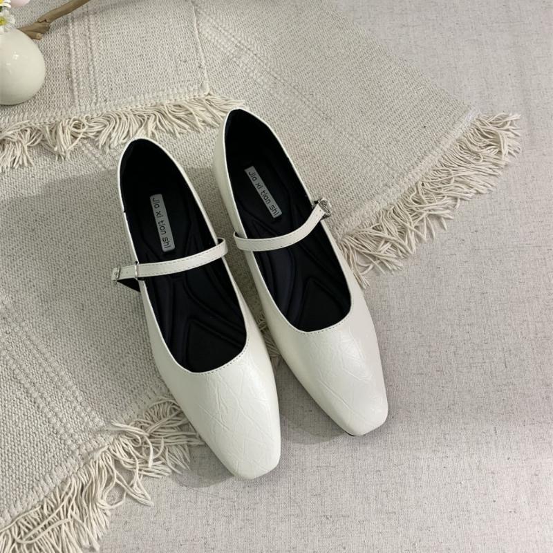 Women's Flats Shoes Pointed Toe Mary Jane Flats Ballet Flats with Strap Slip On Flats Mary Jane Shoes