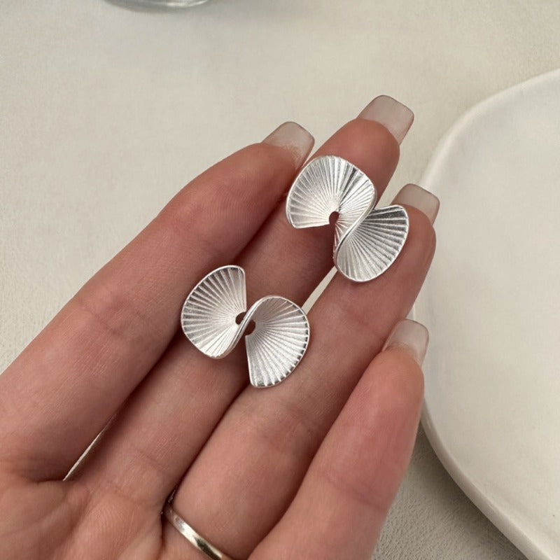 Linglang S925 Silver Fan-shaped Stud Earrings Vintage Silver Jewelry Matte Minimalism Earrings Chic Jewelry