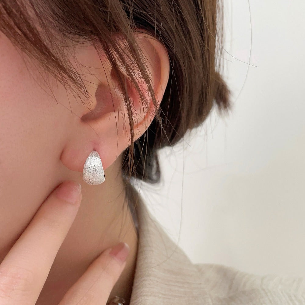 Linglang Matte Silver Hoop Earrings Minimalist Brushed Earrings Jewelry for Girls Dainty Hypoallergenic Earrings