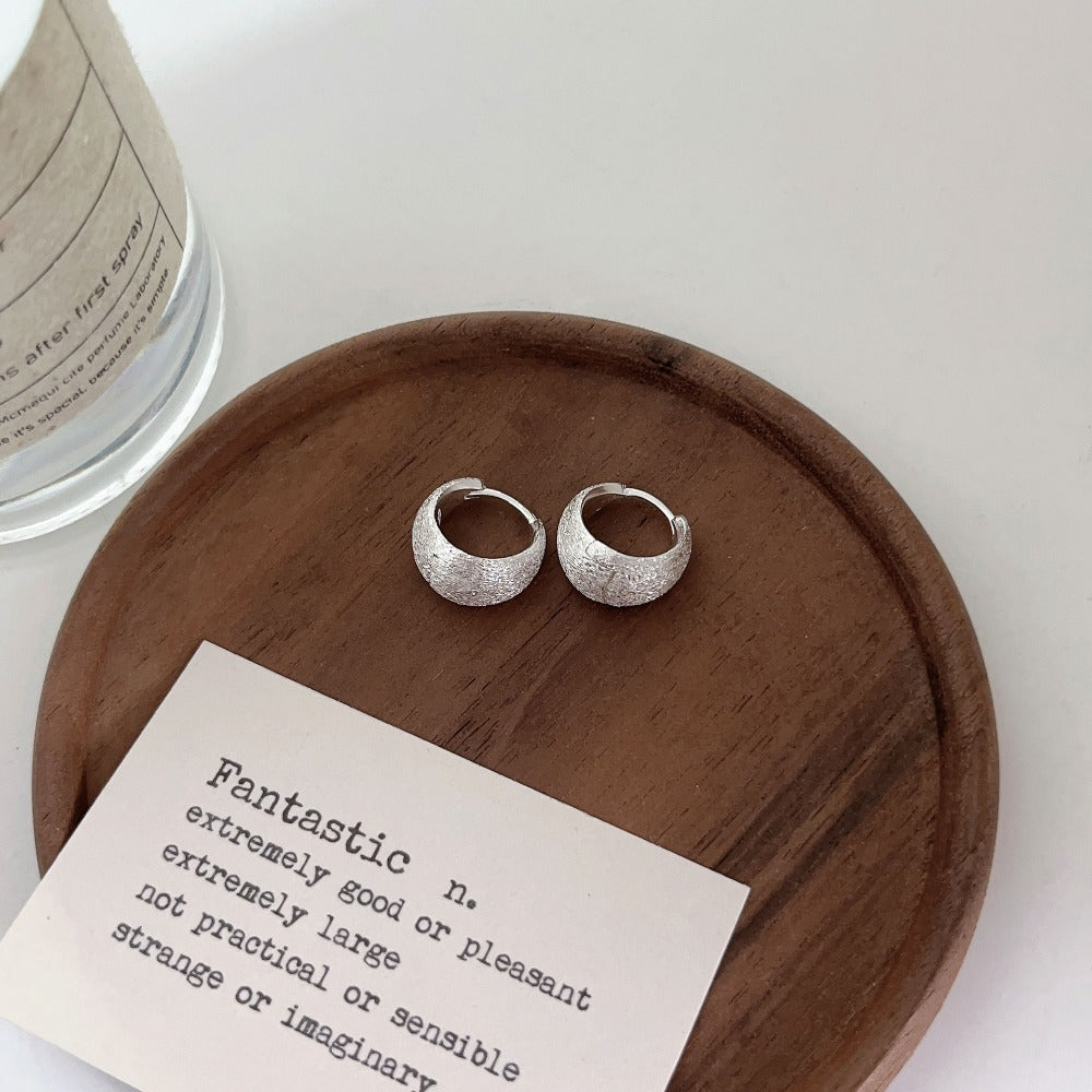 Linglang Matte Silver Hoop Earrings Minimalist Brushed Earrings Jewelry for Girls Dainty Hypoallergenic Earrings