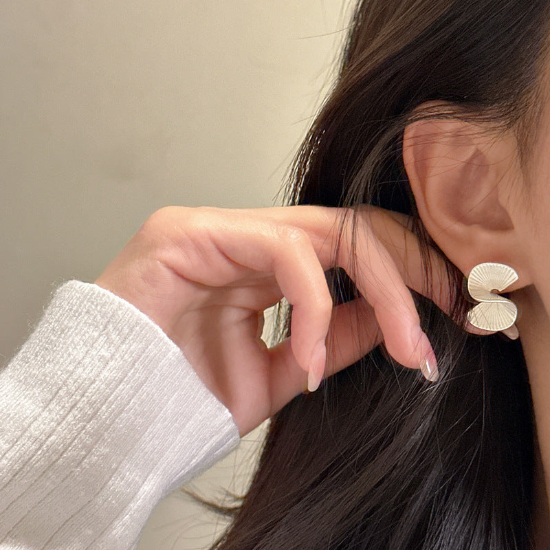 Linglang S925 Silver Fan-shaped Stud Earrings Vintage Silver Jewelry Matte Minimalism Earrings Chic Jewelry