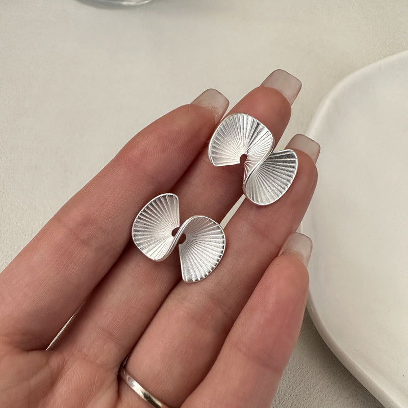 Linglang S925 Silver Fan-shaped Stud Earrings Vintage Silver Jewelry Matte Minimalism Earrings Chic Jewelry