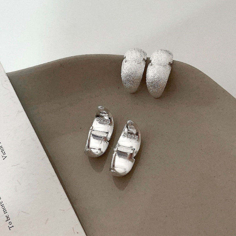 Linglang Matte Silver Hoop Earrings Minimalist Brushed Earrings Jewelry for Girls Dainty Hypoallergenic Earrings